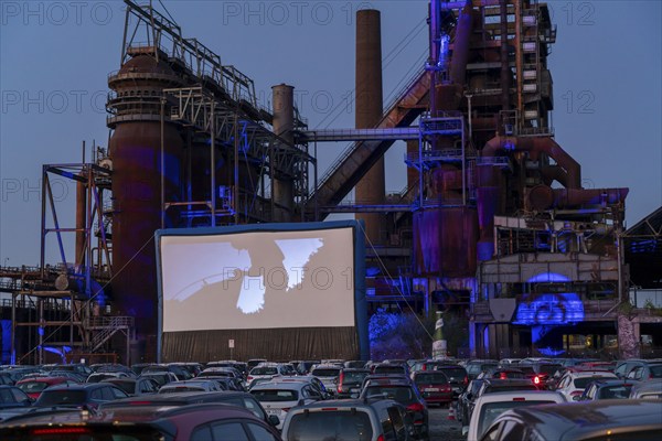 Drive-in cinema Dortmund, against the backdrop of the former blast furnace plant Phönix-West in Dortmund-Hörde, temporary film screening, event in compliance with contact restrictions, effects of the corona crisis in Germany