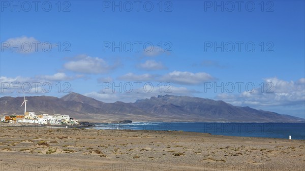 The small town of Puerto de la Cruz (also known as Puertito), Jandia peninsula, Fuerteventura, Canary Island, Spain, Europe