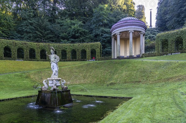 Historic baroque gardens in Kleve, from the 17th century, amphitheatre on the Springenberg, statue of Pallas Athena, spa town of Kleve, North Rhine-Westphalia, Germany, Europe