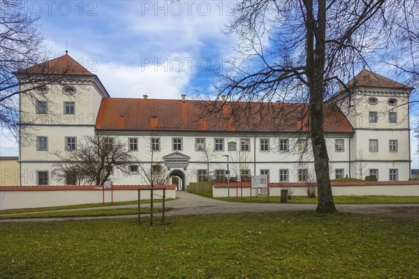 Meßkirch Castle, Castle of the Counts of Zimmern, Zimmern Castle, regular four-wing castle complex, Renaissance building, architecture, west view from the courtyard garden, historical building, Meßkirch, Sigmaringen district, Baden-Württemberg. Germany