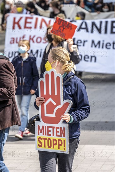 Demonstration against property companies such as Vonovia and others, against rent increases, for the expropriation of housing companies, Bochum North Rhine-Westphalia, Germany, Europe