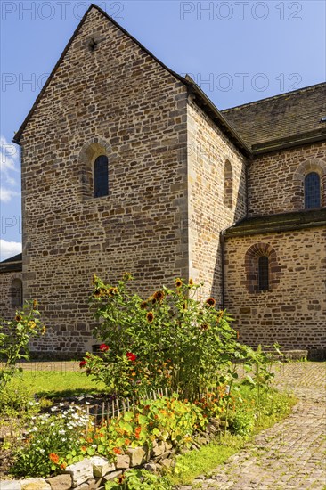 The Lippoldsberg Monastery with the Church of St George and St Mary is a former Benedictine monastery that was the origin of the village of Lippoldsberg on the Weser in northern Hesse. The roofs are covered with sandstone slabs, Lippoldsberg, Lippoldsberg, Hesse, Germany, Europe