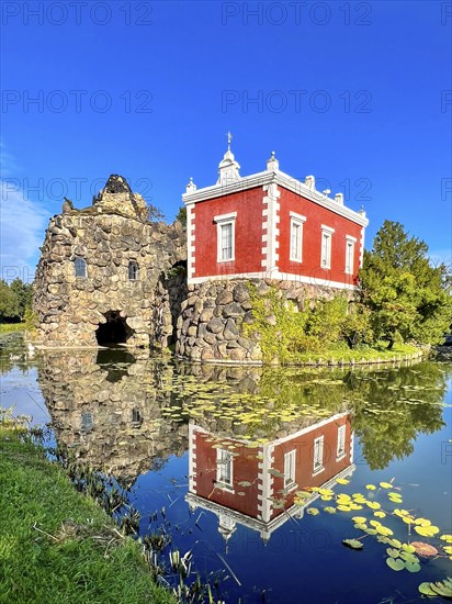 Stein Island with artificial volcano, KulturstiftungVilla Hamilton, Dessau-Wörlitz Garden Kingdom, Unesco World Heritage Site, summer feeling, travel destination, theatre, travel, sunshine, Middle Elbe Biosphere Reserve, Saxony-Anhalt, Germany, Europe