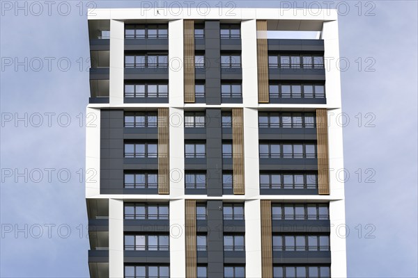 New development district with 600 newly built flats in the St. Marien residential park in Berlin's Neukölln district, Berlin, 05/09/2022