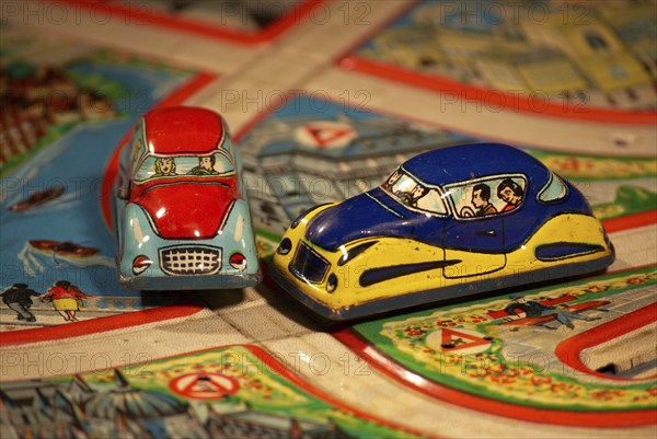 Road traffic, automobile, collision at intersection, shown with model cars made of tin, Hamburg, Hamburg, Federal Republic of Germany