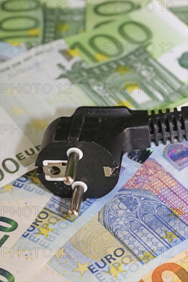 Symbolic image of electricity costs