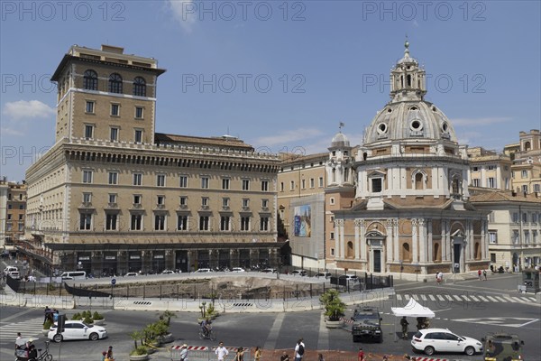 View from the Monumento Vittorio Emanuele II, Piazza Venezia, to the church of Santa Maria di Loreto and the Prefettura, Palazzo della Assicurazioni Generali, Rome, Italy, Europe