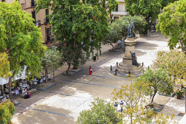 Monument to General Vara de Rey in the pedestrian zone, lined with trees, Eivissa, Ibiza Town, Ibiza, Balearic Islands, Mediterranean, Spain, Europe