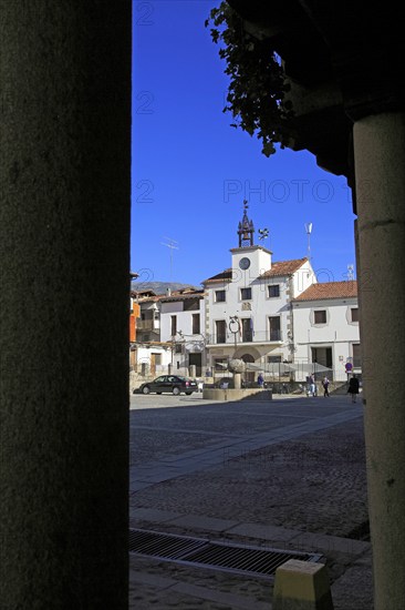 Traditional architecture Plaza Mayor, village of Cuacos de Yuste, La Vera, Extremadura, Spain, Europe