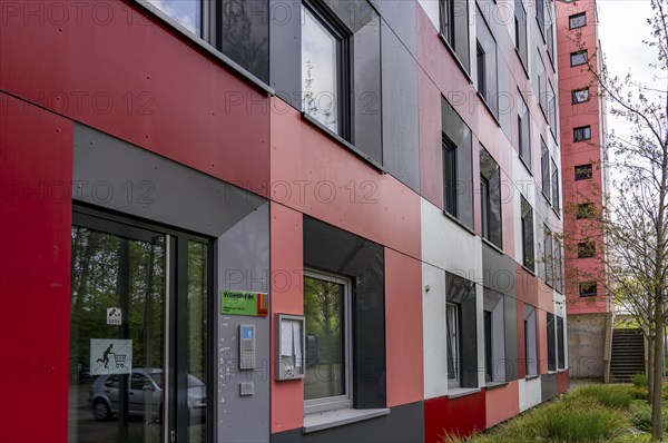 Student hall of residence of the Studierendenwerk Essen-Duisburg in Essen, over 310 furnished rooms are rented to students, North Rhine-Westphalia, Germany, Europe