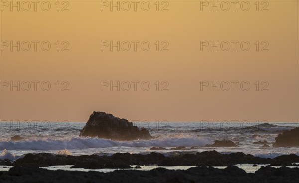 Evening mood, Marino Ballena National Park, coast with waves, South Pacific Ocean, Puntarenas Province, Osa, Costa Rica, Central America