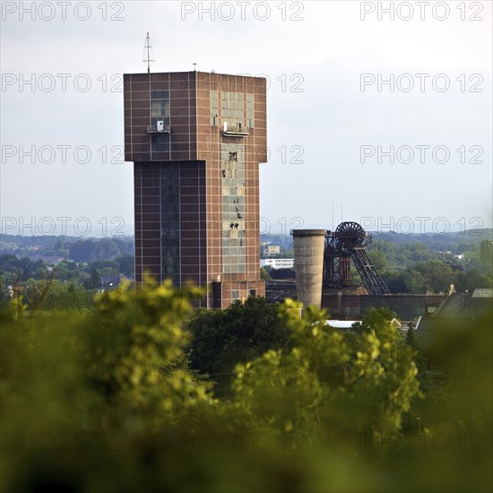 Hammerhead tower of Heinrich Robert colliery, Ost colliery, Hamm, Kissinger Höhe, Ruhr area, North Rhine-Westphalia, Germany, Europe