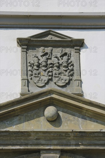 Meßkirch Castle, Castle of the Counts of Zimmern, Zimmern Castle, detail, stone, coat of arms, relief, castle complex, Renaissance building, architecture, historical building, Meßkirch, Sigmaringen district, Baden-Württemberg. Germany