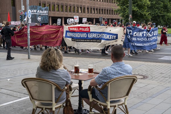 Police operation at a demonstration against the planned assembly law in North Rhine-Westphalia, in Düsseldorf, various left-wing groups and football fans, Ultras, from Fortuna Düsseldorf and 1.FC Köln, protest, North Rhine-Westphalia, Germany, Europe