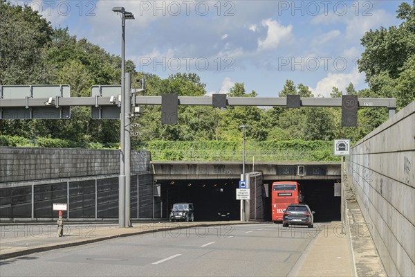 Car tunnel, Tiergarten tunnel, entrance from Potsdamer Platz, Kemperplatz, Tiergartenstraße, Tiergarten, Mitte, Berlin, Germany, Europe