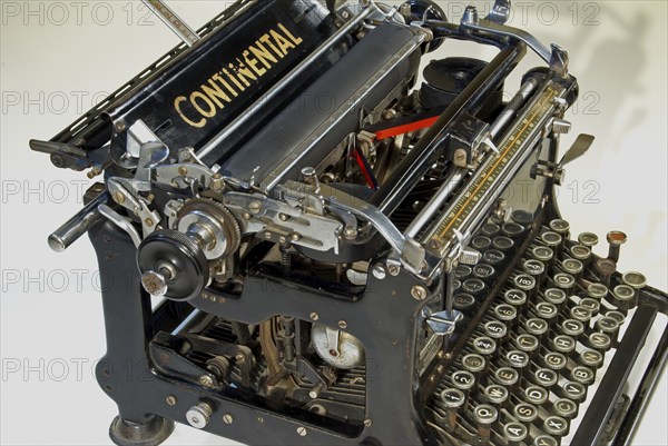 Old mechanical typewriter, Continental brand, hiker-Werke in Siegmar-Schönau, with silencer, 1930s, Hamburg, Hamburg, Federal Republic of Germany