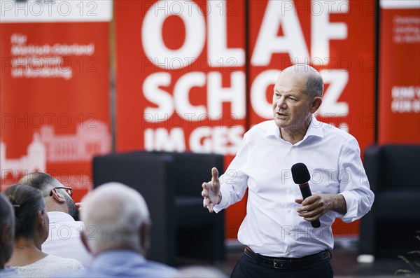 Federal Chancellor Olaf Scholz, (SPD), pictured during a citizens' dialogue in Seelow. 29.08.2024