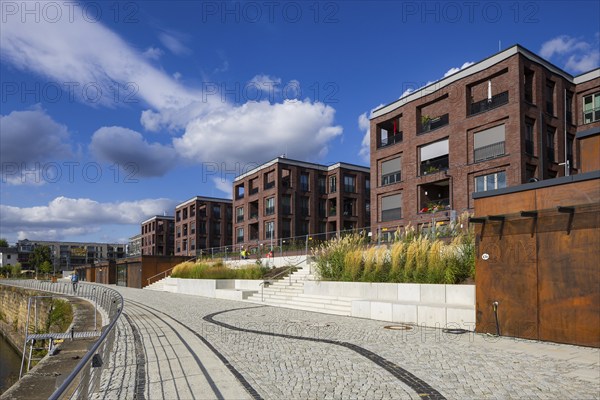 New development area Hafen City, on the site of the old neustädter Elbhafen harbour, Wohnungsbau Dresden, Dresden, Saxony, Germany, Europe