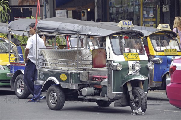 Tuk tuks, road traffic in Bangkok, Thailand, Asia