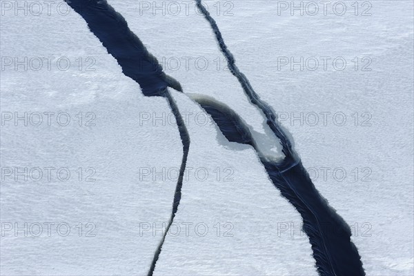 Crack in pack ice, Ice floe, Snow hill island, Weddel Sea, Antarctic Peninsula, Antarctica