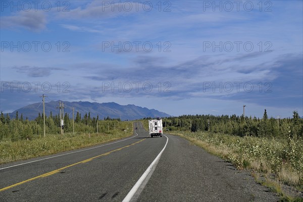 Endless road, with single motorhome, forest, wilderness, Alaska Highway, Yukon Territory, Canada, North America