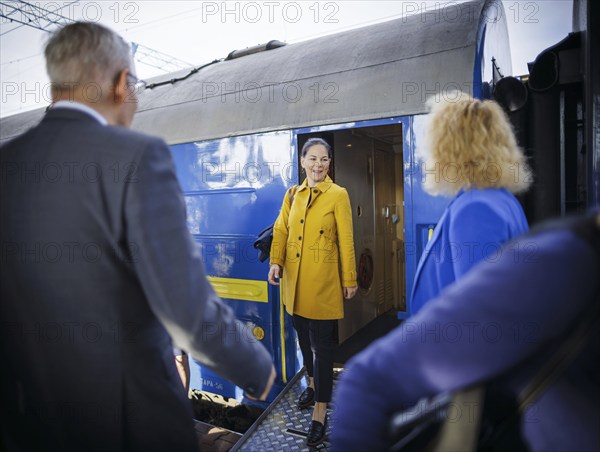 Annalena Bärbock (Alliance 90/The Greens), Federal Foreign Minister, gets off a train at Kyiv Central Station that brought her from Poland to Kyiv. Kyiv, 21.05.2024. Photographed on behalf of the Federal Foreign Office