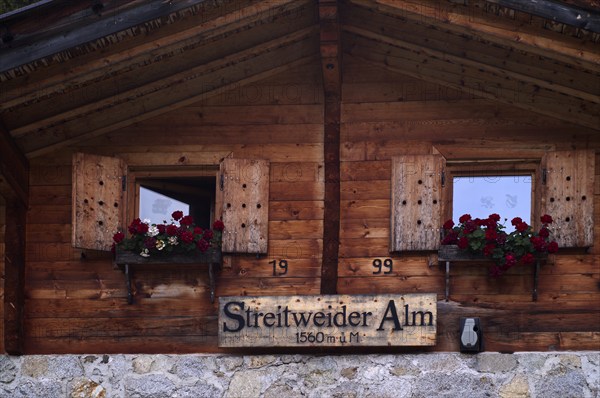 Streitweider Alm, Taser Höhenweg, Scena, Scena, South Tyrol, Autonomous Province of Bolzano, Italy, Europe