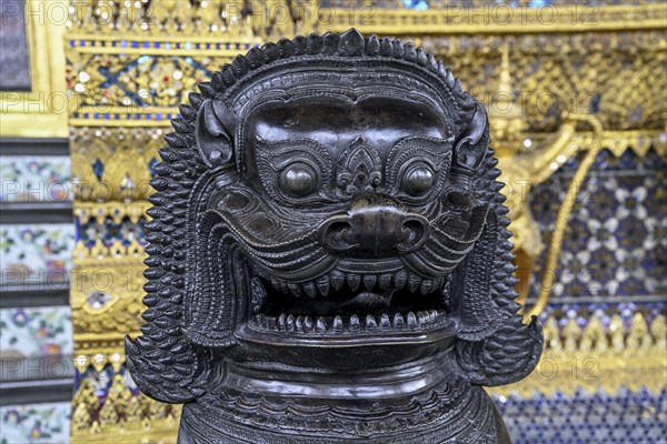 Singha statue, Wat Phra Kaew, Temple of the Emerald Buddha, Bangkok, Thailand, Asia