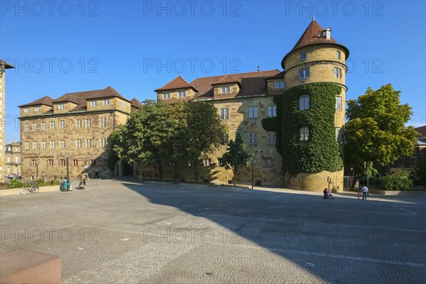 Old Palace Stuttgart from Schillerplatz, former moated palace, princely residence, 14th century seat of the Counts of Württemberg, court chamber, today Renaissance palace, architect Aberlin Tretsch, Württemberg State Museum, historical building, architecture, state capital, Stuttgart, Baden-Württemberg, Germany, Europe