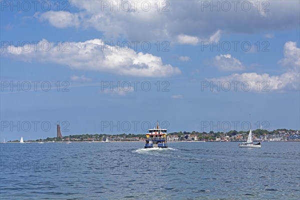 Fjord ferry, sailing boats, naval memorial, Laboe, Kiel Week, Kiel Fjord, Kiel, Schleswig-Holstein, Germany, Europe