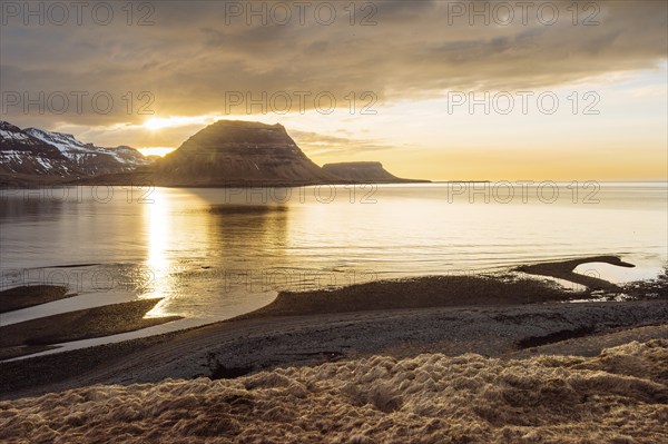 Sunset, Grundarfjörður, Kirkjufell, Snæfellsnes peninsula or Snæfellsnes, Iceland, Europe