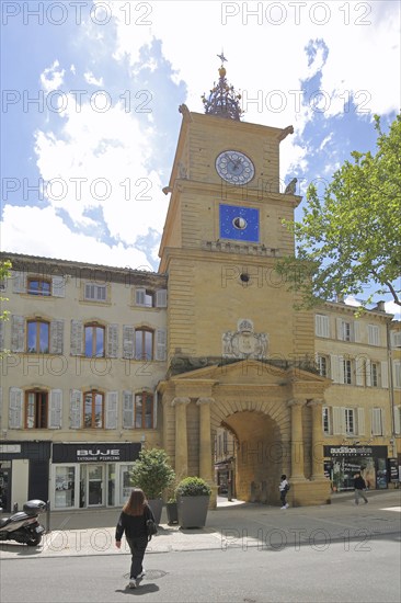 Historic clock tower with clock, city tower, city gate, Tour de l'Horloge, Salon-de-Provence, Bouches-du-Rhône, Provence, France, Europe