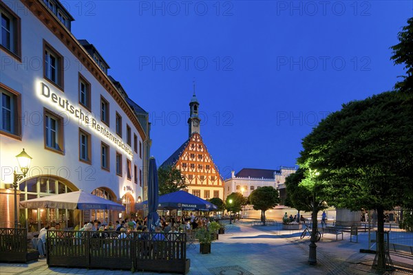 Zwickau Gewandhaus: landmark of the city, built in 1522-1525 in late Gothic style, with Renaissance elements and stepped gables. Former clothmakers' trading house (the Zwicksche Tuch was famous), it has served as the town theatre since 1823