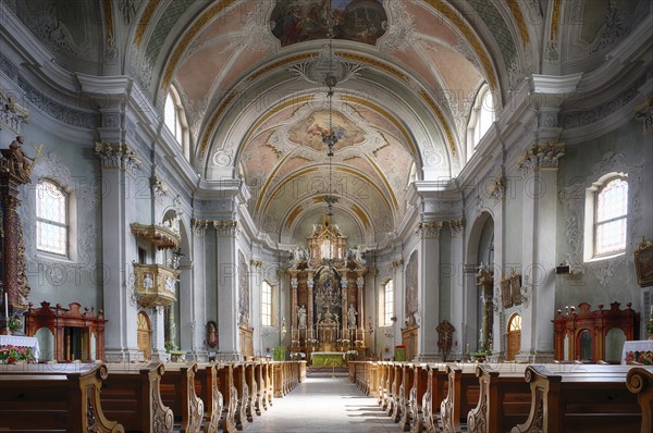 Nave, main altar, church Basilica Parrocchiale SS. Filippo e Giacomo, Cortina dAmpezzo, Province of Belluno, Veneto, South Tyrol, Italy, Europe