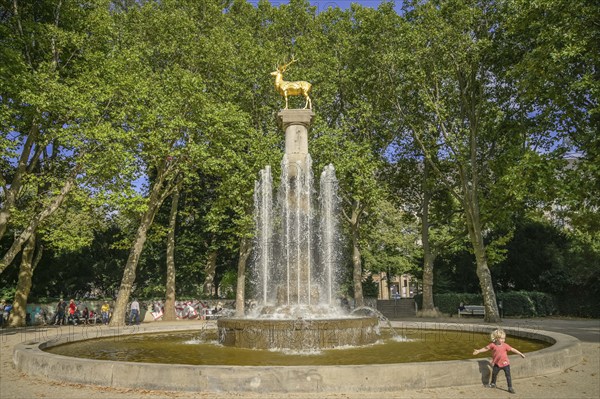 Fountain Zum Goldenen Hirschen, Rudolph Wilde Park, City Park, Schöneberg, Tempelhof-Schöneberg, Berlin, Germany, Europe