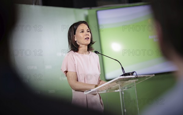 Annalena Baerbock (Buendnis 90 Die Gruenen), Bundesaussenministerin, aufgenommen im Rahmen der Pressekonferenz im deutschen Pavilion auf der COP28 Dubai, 08.12.2023