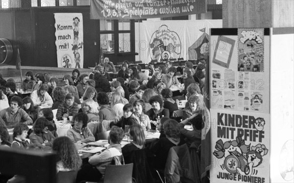 The 3rd federal congress of the DKP-owned children's organisation Junge Pioniere deliberated on 09.02.1980 in Cologne, Germany, Europe