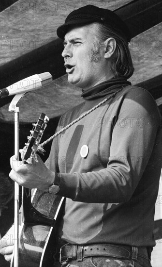 More than 40, 000 students from all parts of the Federal Republic demonstrated in Dortmund on 12 June 1975 for more education funding (Bafoeg) and their interests. Dietrich Kittner (cabaret artist), Germany, Europe