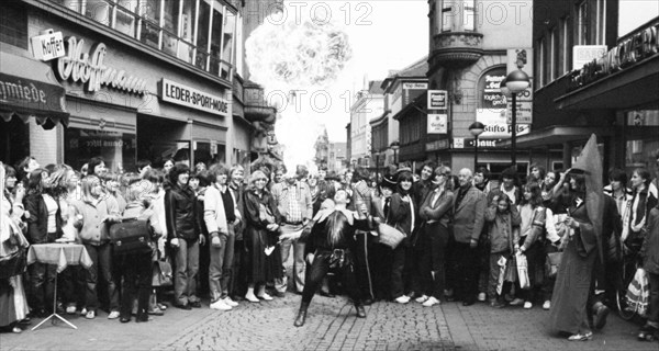 Artists from France performed at a street festival on 09.05.1980 in Dortmund-Hoerde, Germany, as part of the Foreign Culture Days France, Europe