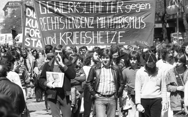 The 35th anniversary congress to end fascist rule was accompanied by a demonstration and rally in Mannheim, Germany on 10 May 1980