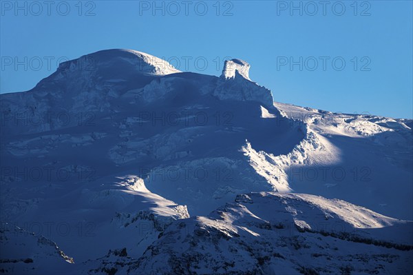 Snowy mountain peaks of Skaftafellsfjöll, near Skaftafell, Sudurland Iceland