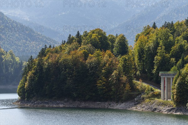 Intake structure at the Sylvenstein reservoir is used for flood protection, dams the Isar, power station, power generation, forest