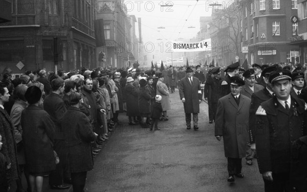 With black flags, miners of the Bismarck colliery and their relatives demonstrated against the closure of their colliery on 19 February 1966, Germany, Europe