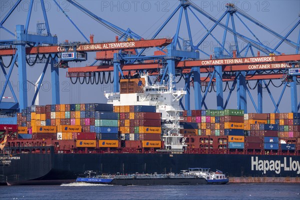 Container Terminal Altenwerder, Hapag-Lloyd container ship Frankfurt Express during loading and unloading, chemical freighter, inland waterway vessel, express tank 36, Hamburg, Germany, Europe