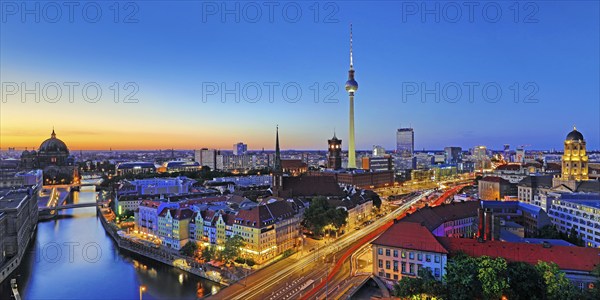 City panorama with Spree, Cathedral, Nikolai Quarter, Red City Hall, TV Tower and Old Town House in the evening, Berlin-Mitte, Berlin, Germany, Europe