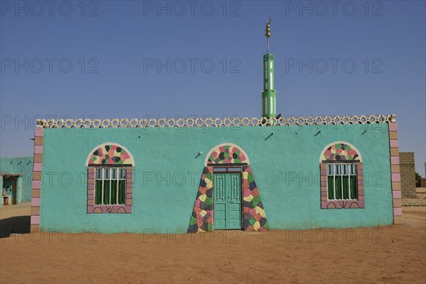 Sufi Gadria Mokakshfia Mosque, typical colourful Nubian, pattern, Al Dabbah, Northern State, Nubia, Sudan, Africa