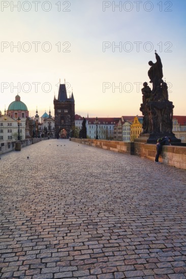 Charles Bridge with Old Town Bridge Tower, morning atmosphere, Prague, Czech Republic, Europe