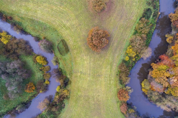 Aerial view of the Hunte in autumn, Meander, Hunte loop, Hunte, river, tree, forest, autumn colours, Huntepadd, Dötlingen, Lower Saxony, Germany, Europe