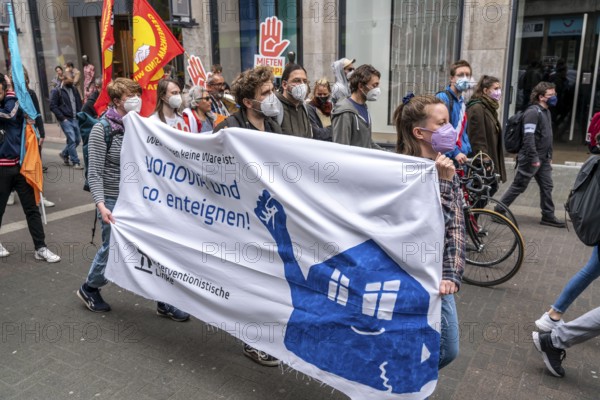 Demonstration against property companies such as Vonovia and others, against rent increases, for the expropriation of housing companies, Bochum North Rhine-Westphalia, Germany, Europe