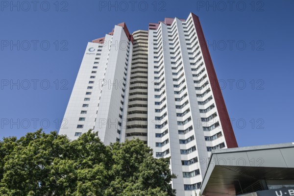 Residential tower block, Zwickauer Damm 12, Gropiusstadt, Neukölln, Berlin, Germany, Europe